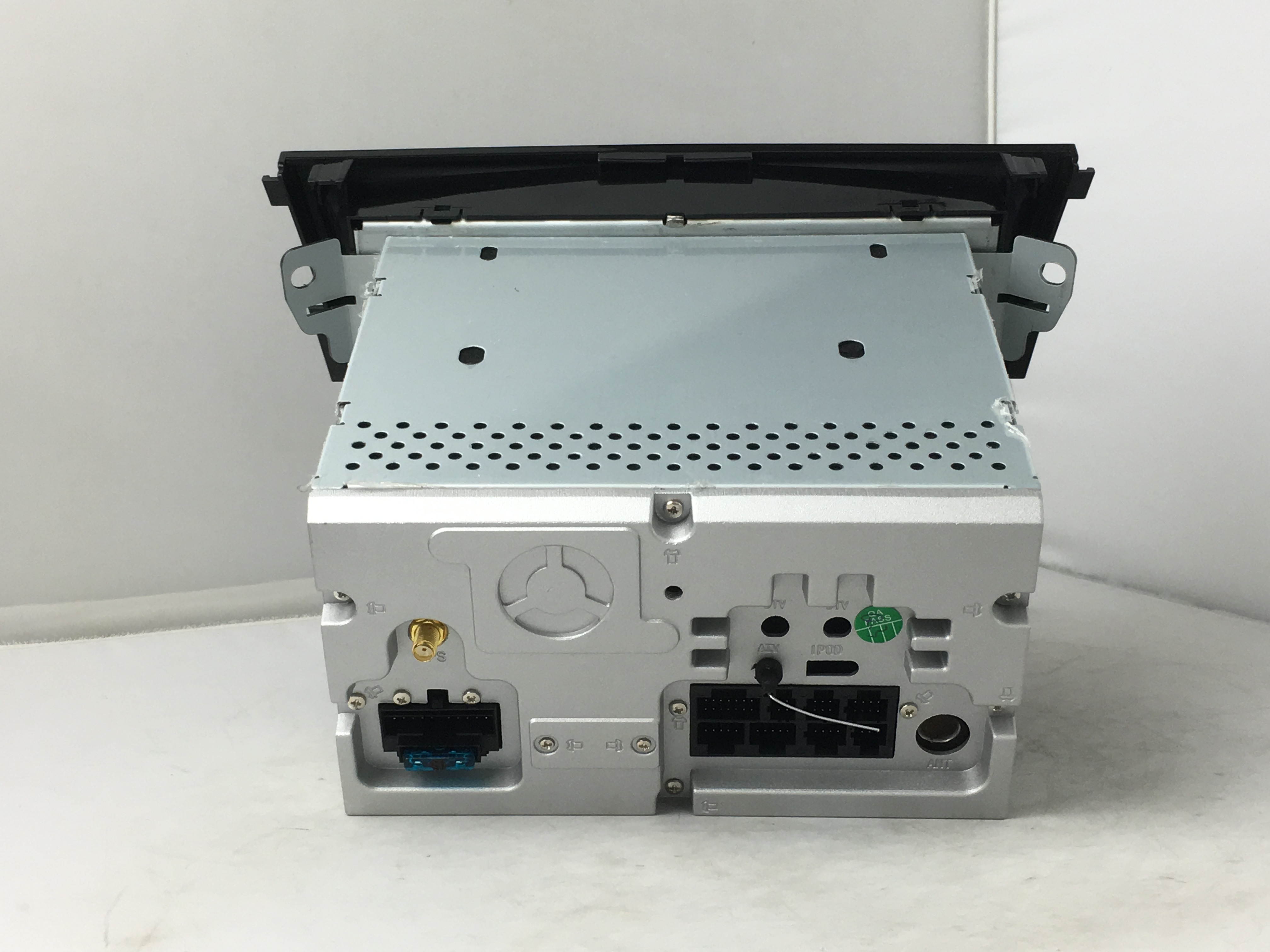 deckless car DVD for Ssangyong Tivolan 2014