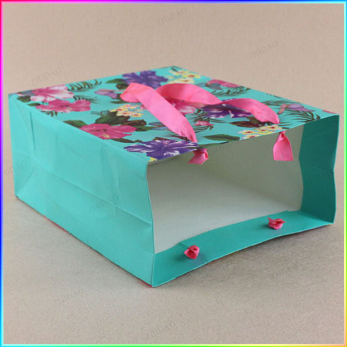 Cosmetic package or gift paper bag