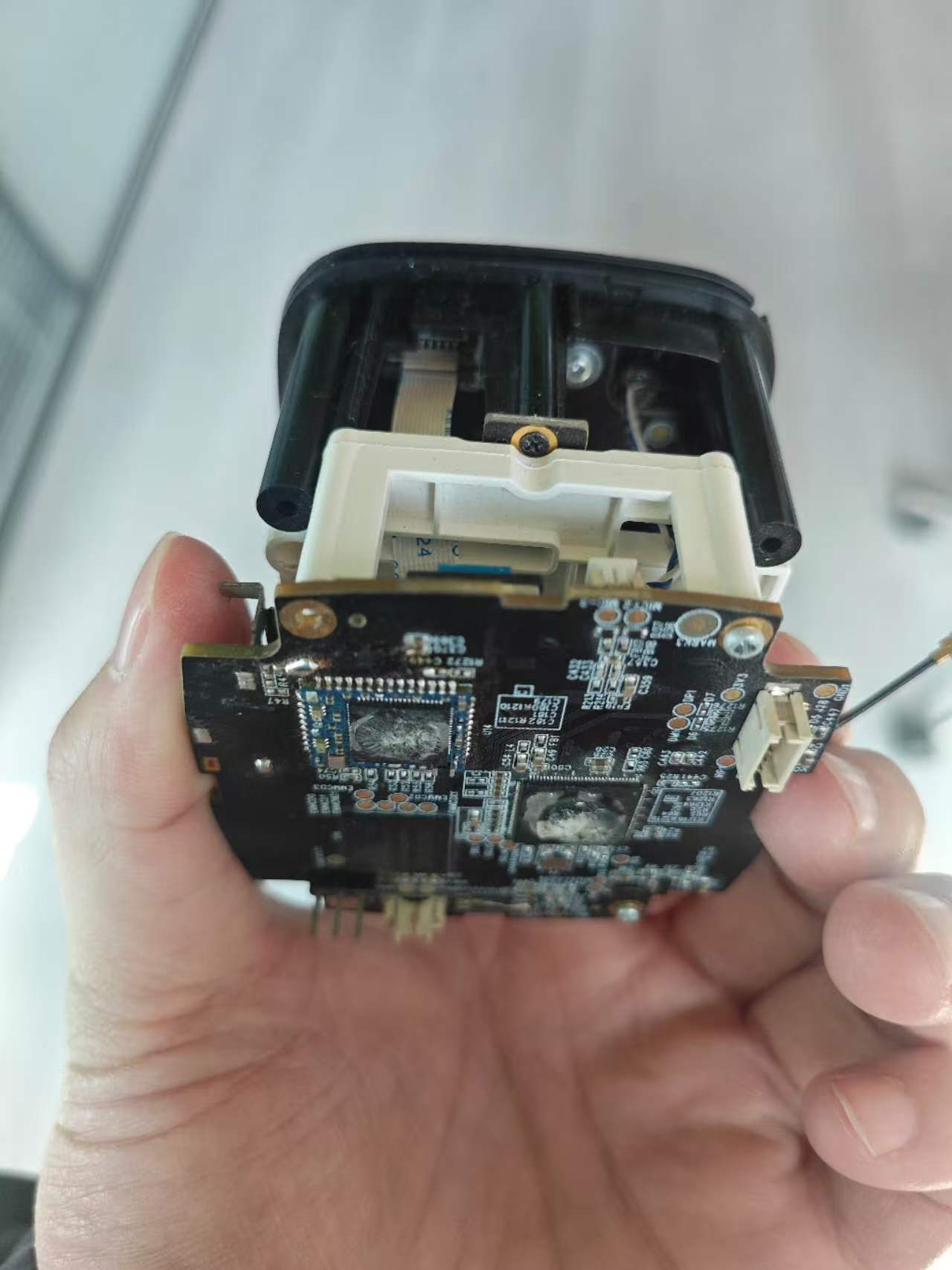 Internal structure of the camera 2