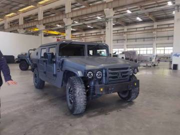 Dongfeng M-50 4X4 Heavy-Duty Off-Road Special Vehicle High Ground Clearance for Field Exploration Rescue & Custom Modification