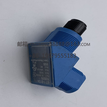 In Stock ET3-P4228 New Photoelectric Switch Sensor