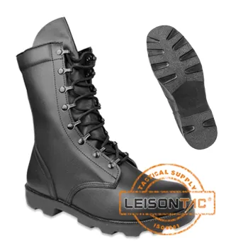 Tactical Boots of full grain leather upper with durable non-slip outsole