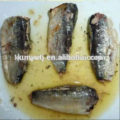 canned sardines in brine in club can
