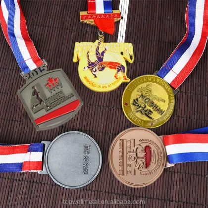 OEM custom medal souvenir sports soccer medal
