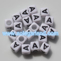 4x7mm Ακρυλικό μεμονωμένο αλφάβητο Γράμμα Square Cube Beads AZ