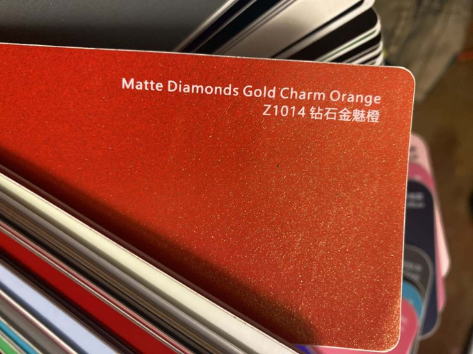 ROHS Diamond Car Sticker Fahrzeugverpackung Matt Gold Charme Orange PVC Film 1