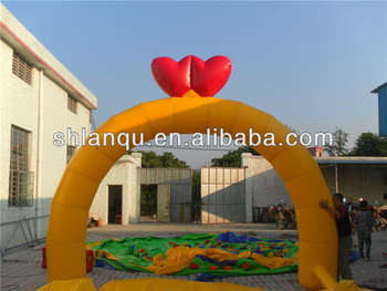 PVC Tarpaulin Inflatable Wedding Arch for Sale
