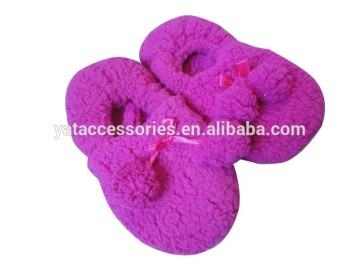 Girl's comfortable winter soft indoor slippers with dotted sole in very cheap factory price