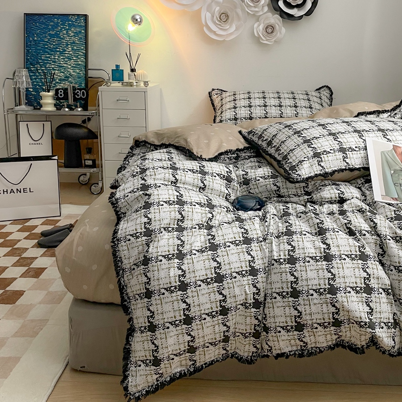 Cotton printed tassel bedding set queen king size