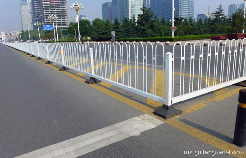 Beijing Style Advertising Traffic Railings