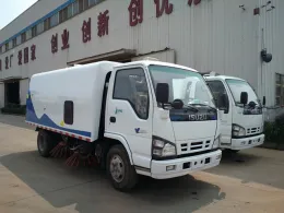Isuzu Road Sweeper Truck
