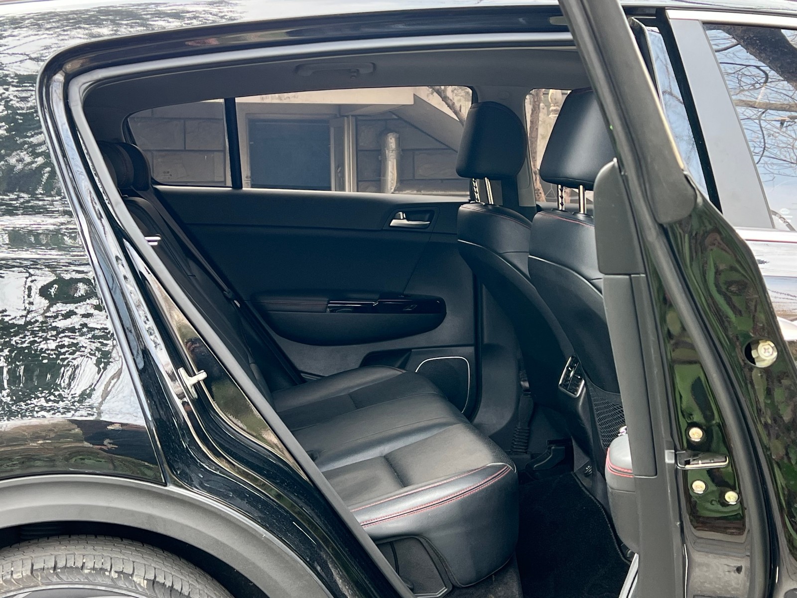 Automatic 2WD Luxury