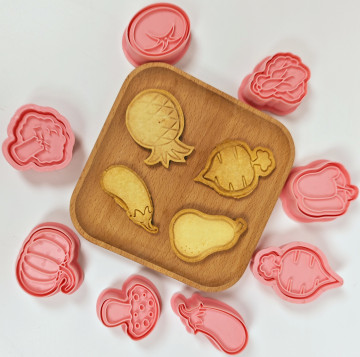 Cute Cookie Mold Baking Set - Plastic Cookie Stamping Molds for Decorating