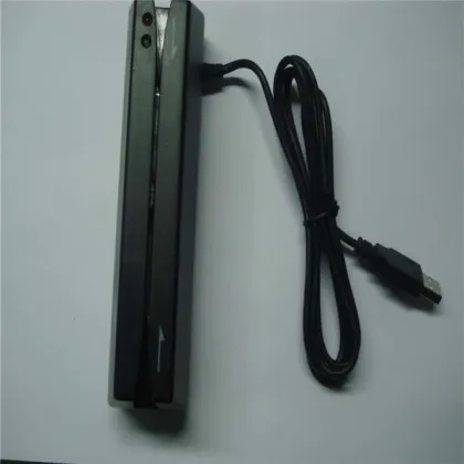 Magnetic card reader