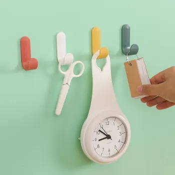 Custom 4pcs/set Plastic Door Hangers Self Adhesive Wall Hangers