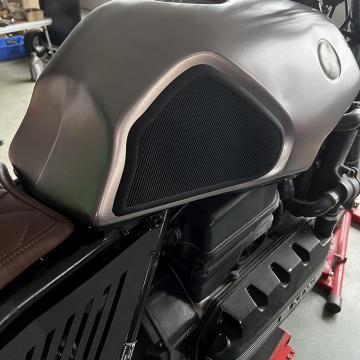 Motorcycle Cafe Racer Tank Grip for K75/K100/K1100