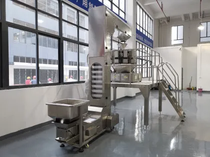 Automatic Vertical Packaging Machine for Snack Foods: Potato Chips, Popcorn, and Shrimp