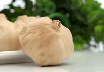 the natural fermented black garlic