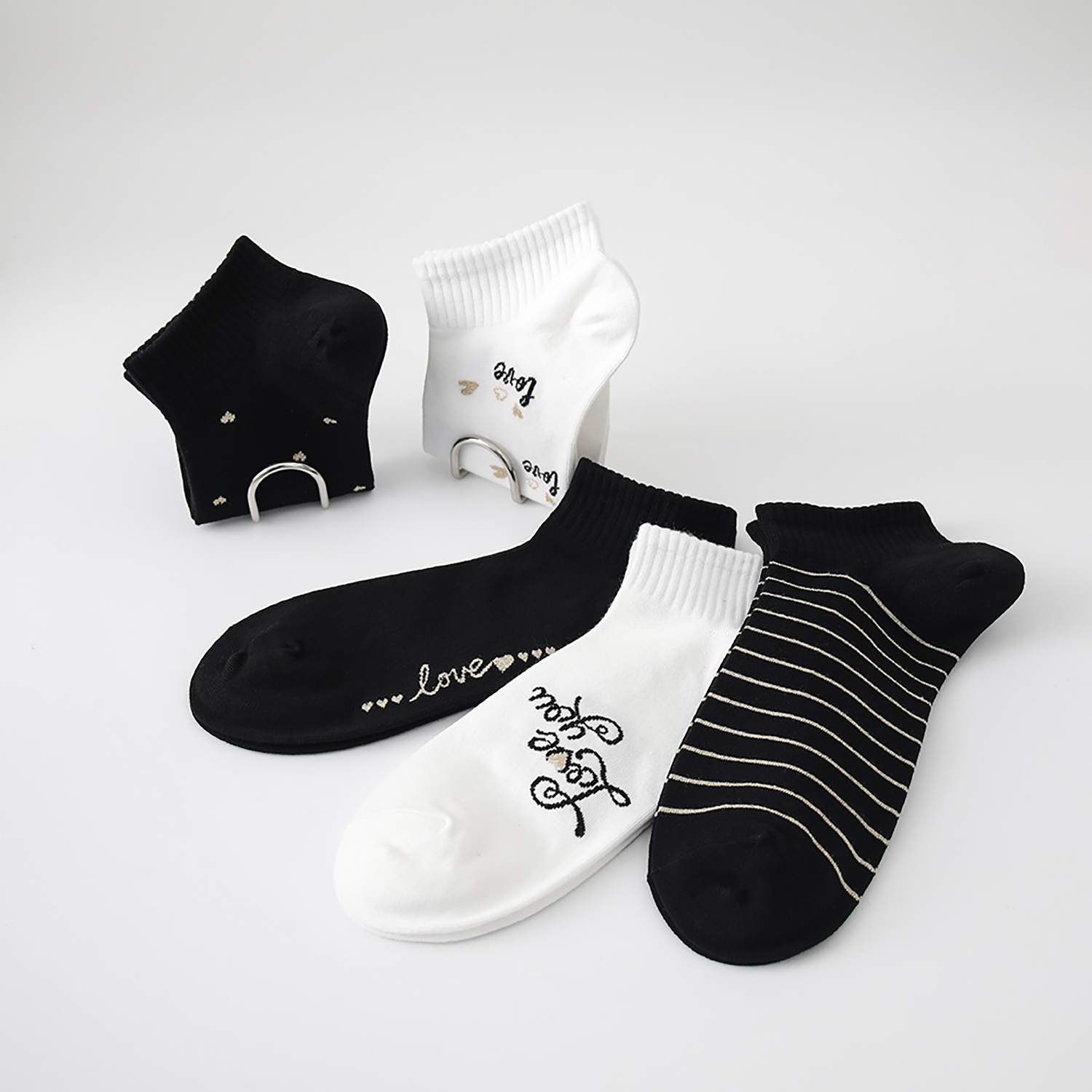 Шкарпэткі золата і срэбнага дроту