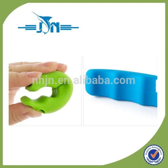 Hot selling colorful popular high quatity protective silicone bag handle