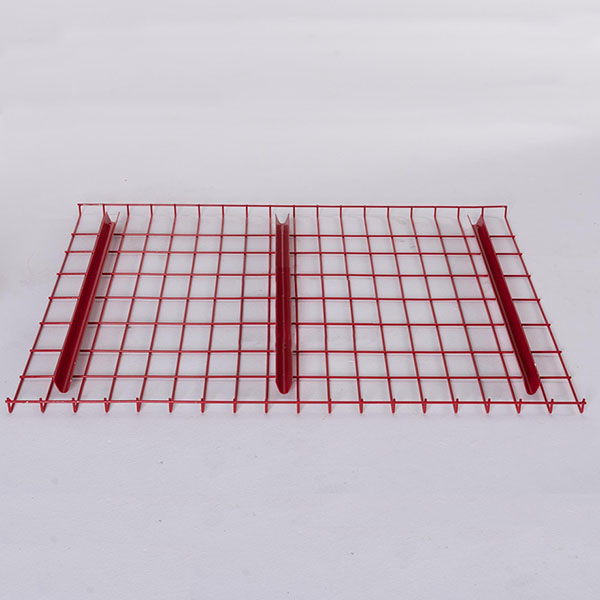 Bent grooved wire mesh pallet