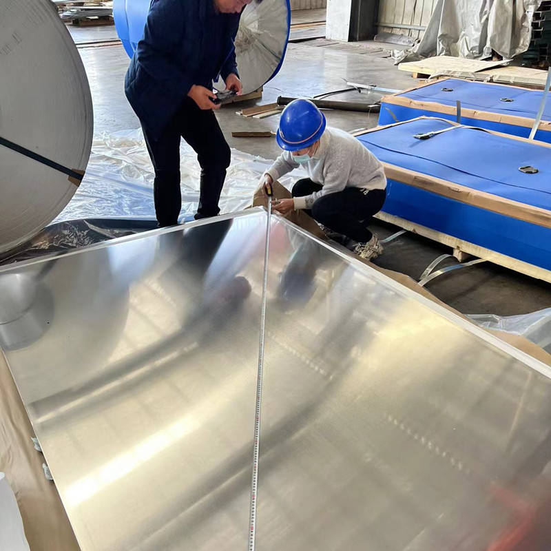 Hot Rolled Carbon Standard Checkered Aluminum Plate