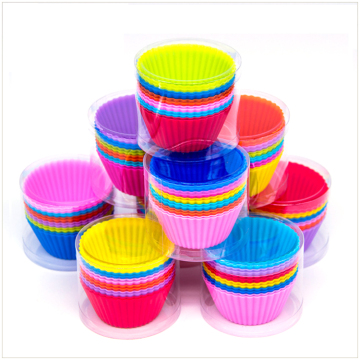 Multi Color Round Kitchen Baking Mold 12pcs Silicone Cake Cup Set