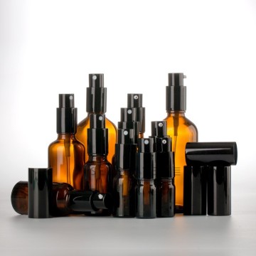 Bouteilles de pulvérisation en verre ambre - 10 ml à 100 ml avec des tops en aluminium noir
