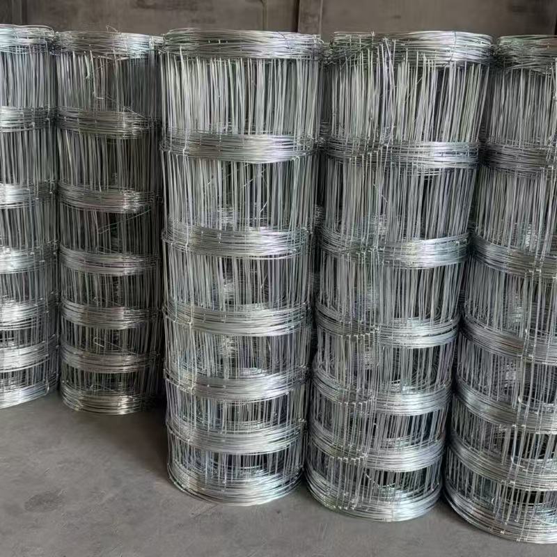 Bulk stacked galvanized fixed knot cattle field fence – ANJIA Group