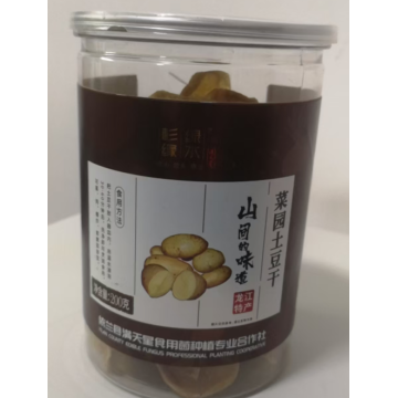 Deliciosas batatas fritas secas