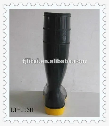 latest shiny black boot