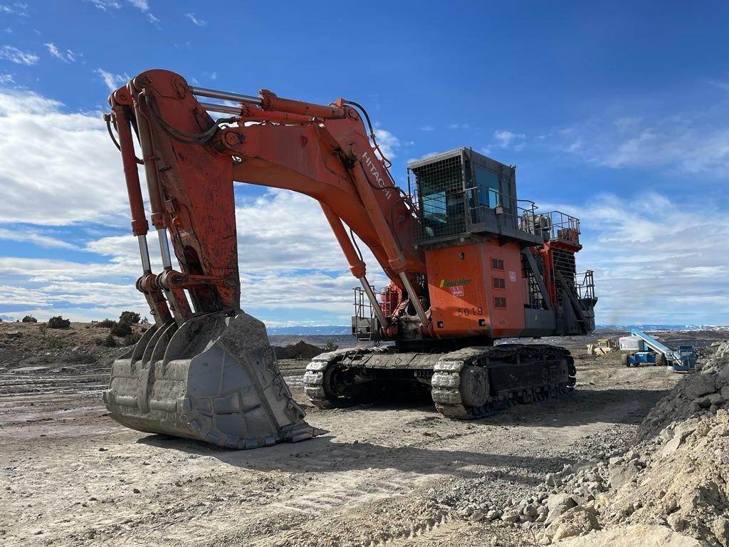 CAT390