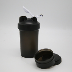 Bouteille de shaker de protéine de 450ml avec le récipient 100cc de poudre
