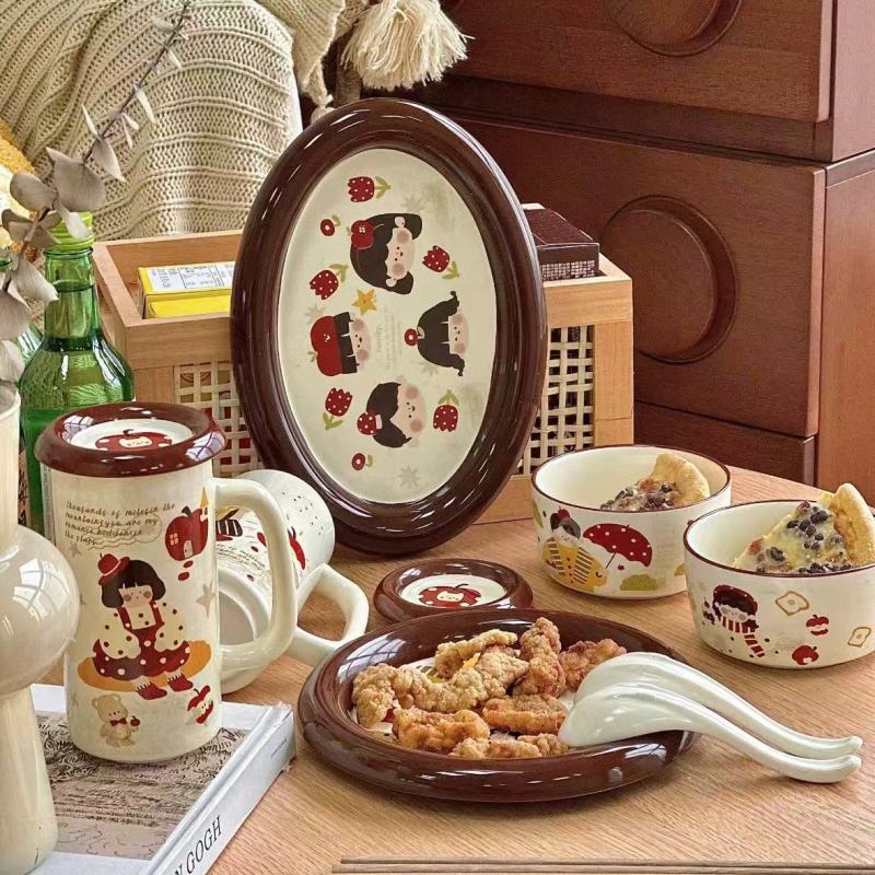 Stylish Anime-Themed Dinnerware Collection