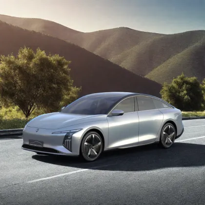 Dongfeng Forthing Xinghai S7: 550km Range Luxury Electric Sedan