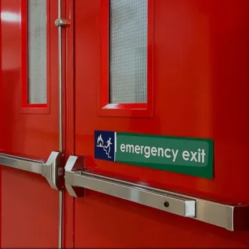 Porta di uscita antincendio in acciaio verniciato per ospedali e hotel