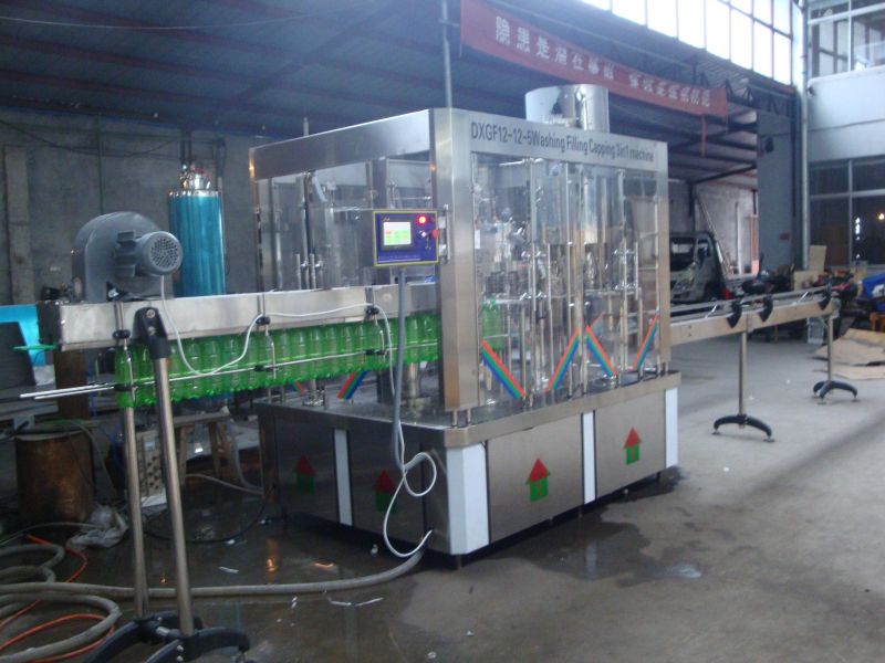 Automatic Carbonated Drinks Washing Filling Capping Monoblock Machine