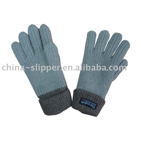 100% acrylic knitted glove