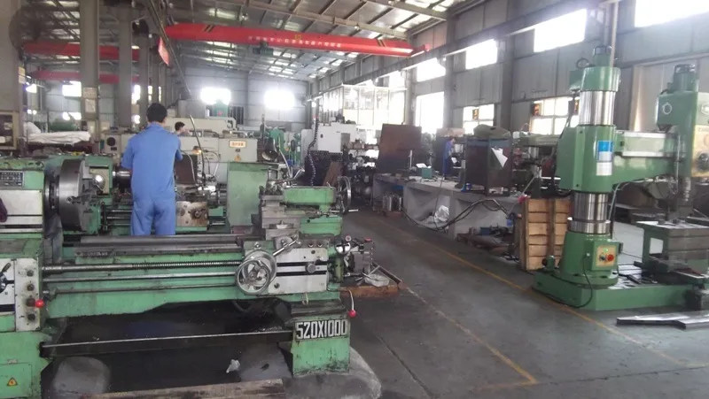 X Y 軸 CNC 自動スポット溶接機空気圧複数ヘッドスポット溶接機