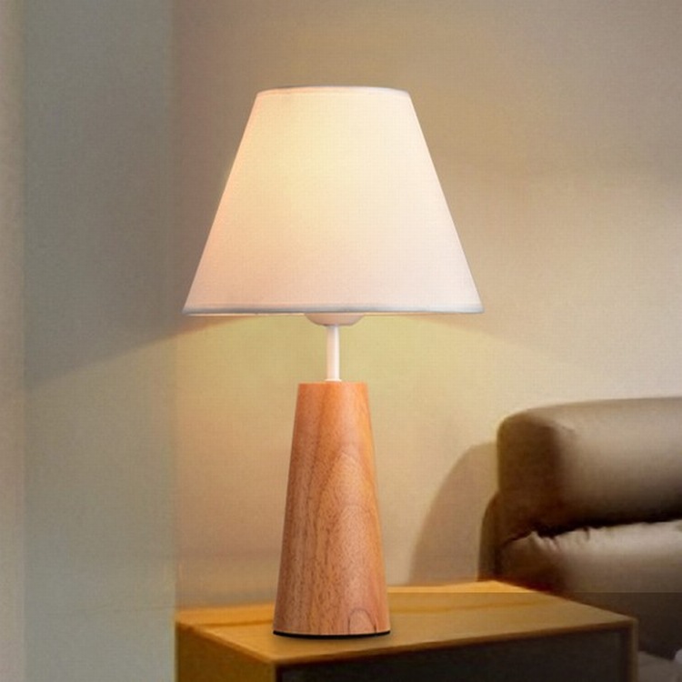 Retro Wooden Modern LampofApplicant Stable Table Lamp