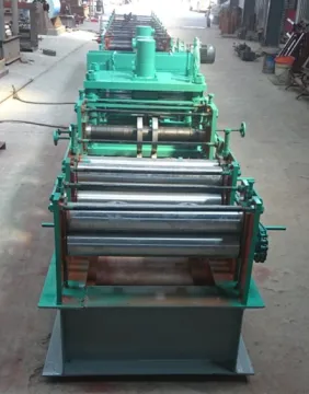 Used C purlin roll forming machine with cutting and punching
