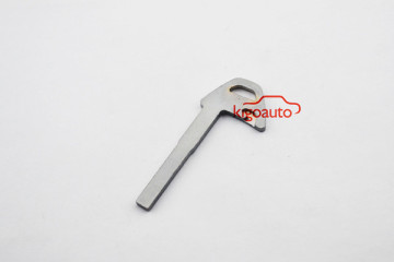 Emergency key insert for Jaguar key blade smart key blade