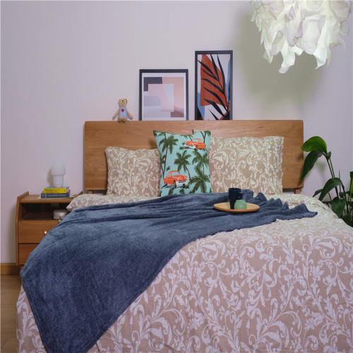 Air Conditioning Flannel Blanket Short Plush Breathable Printed Coral Velvet Blankets Supplier