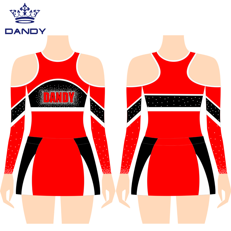 Sorbaldako cheerleading uniforme dotoreenak