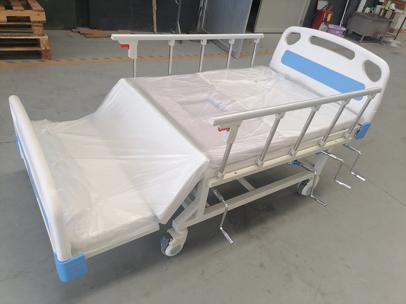 Fully curved bed for patient