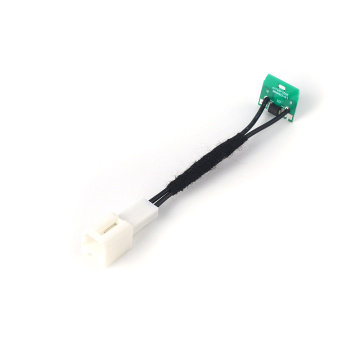 Egyedi OEM ODM usb öntött kábelek csavarokkal