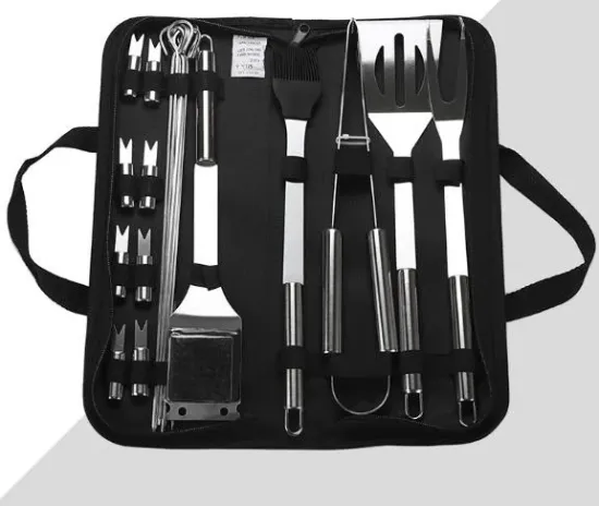 Spot Sell 18-Piece BBQ Stainless Steel Barbecue Grilling Utensils Grill Tool Set with Aluminium Case