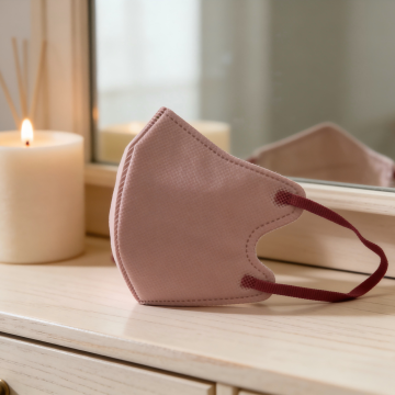 Máscara facial feminina elegante de 3 dobras