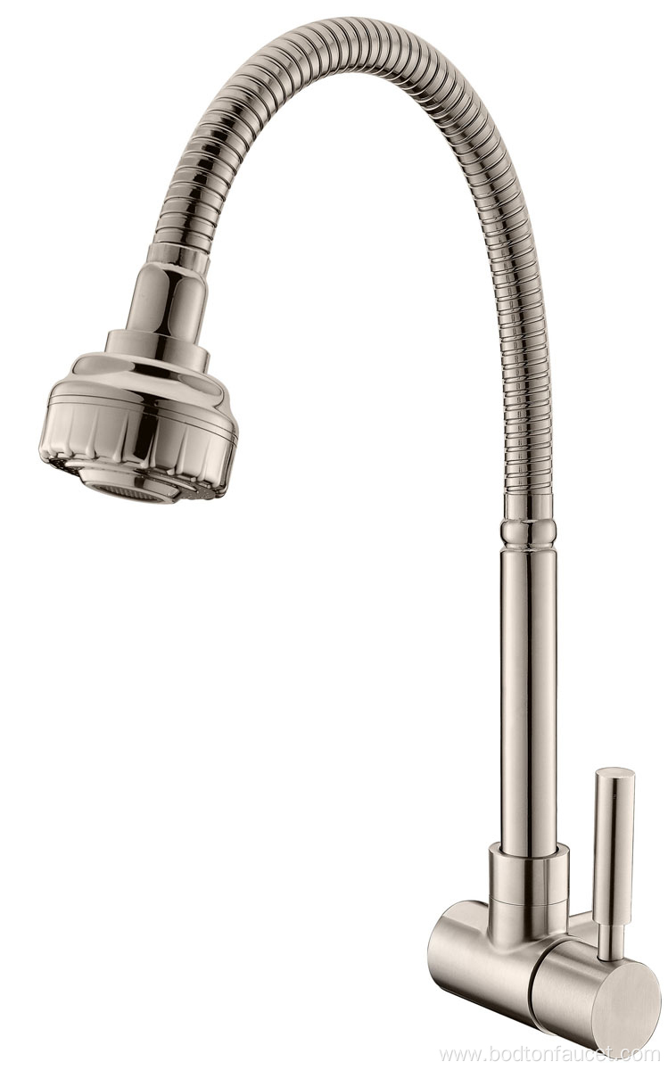 Sink stainless steel faucet with aerator