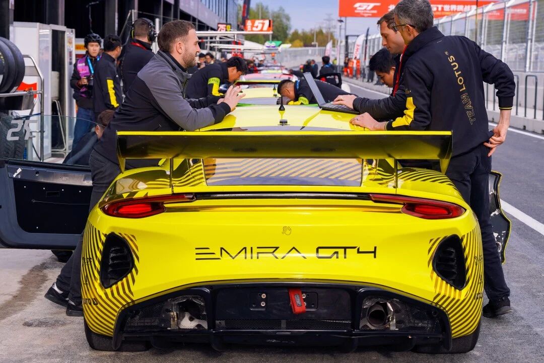 SRO GT5